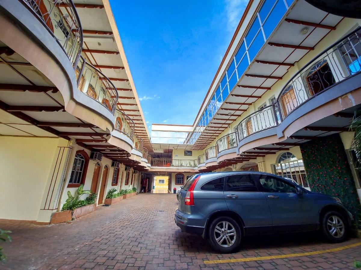Hotel Continental Plaza 圣米格尔 外观 照片