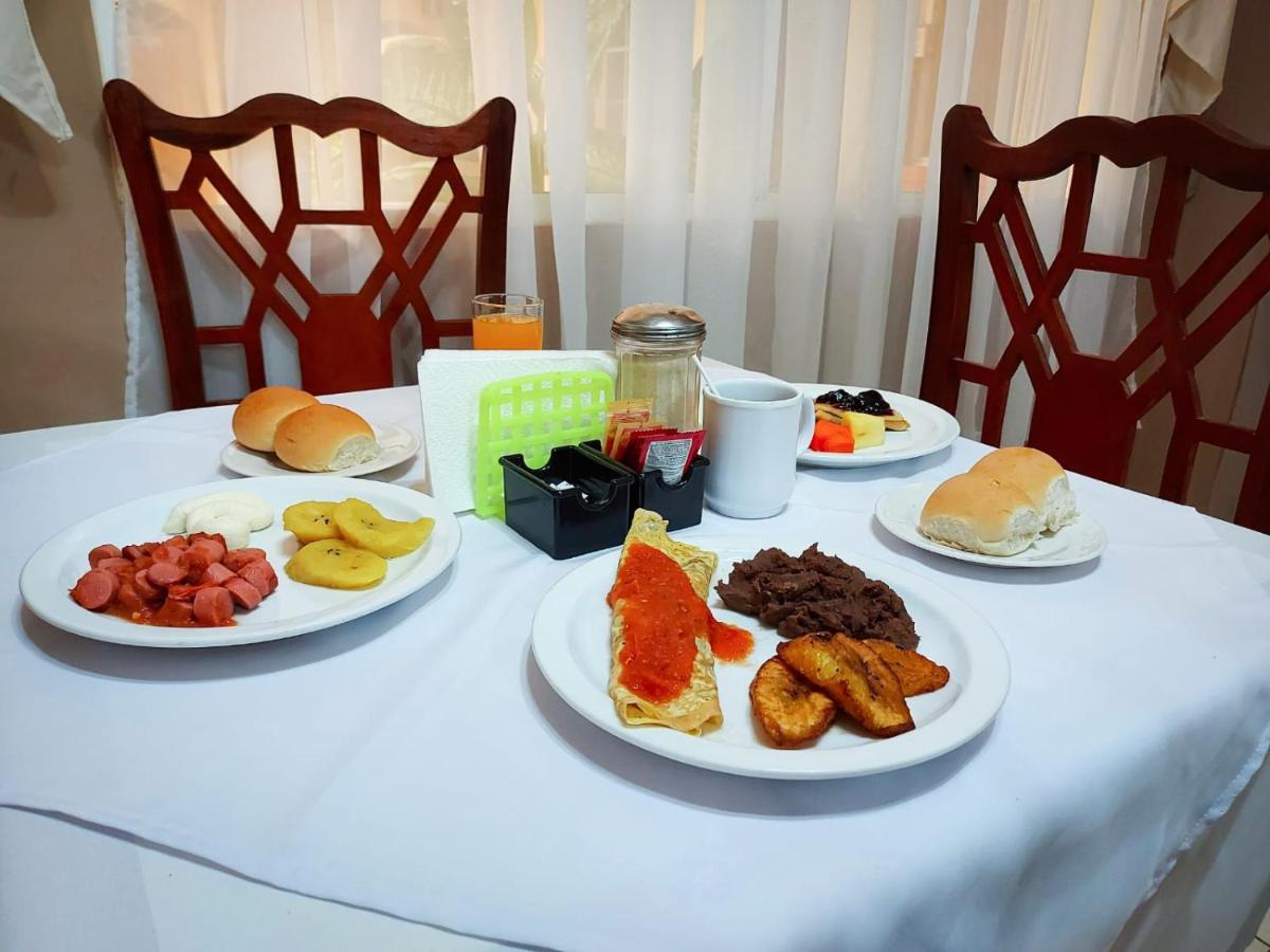 Hotel Continental Plaza 圣米格尔 外观 照片