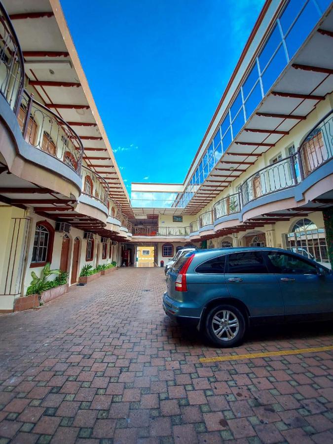 Hotel Continental Plaza 圣米格尔 外观 照片