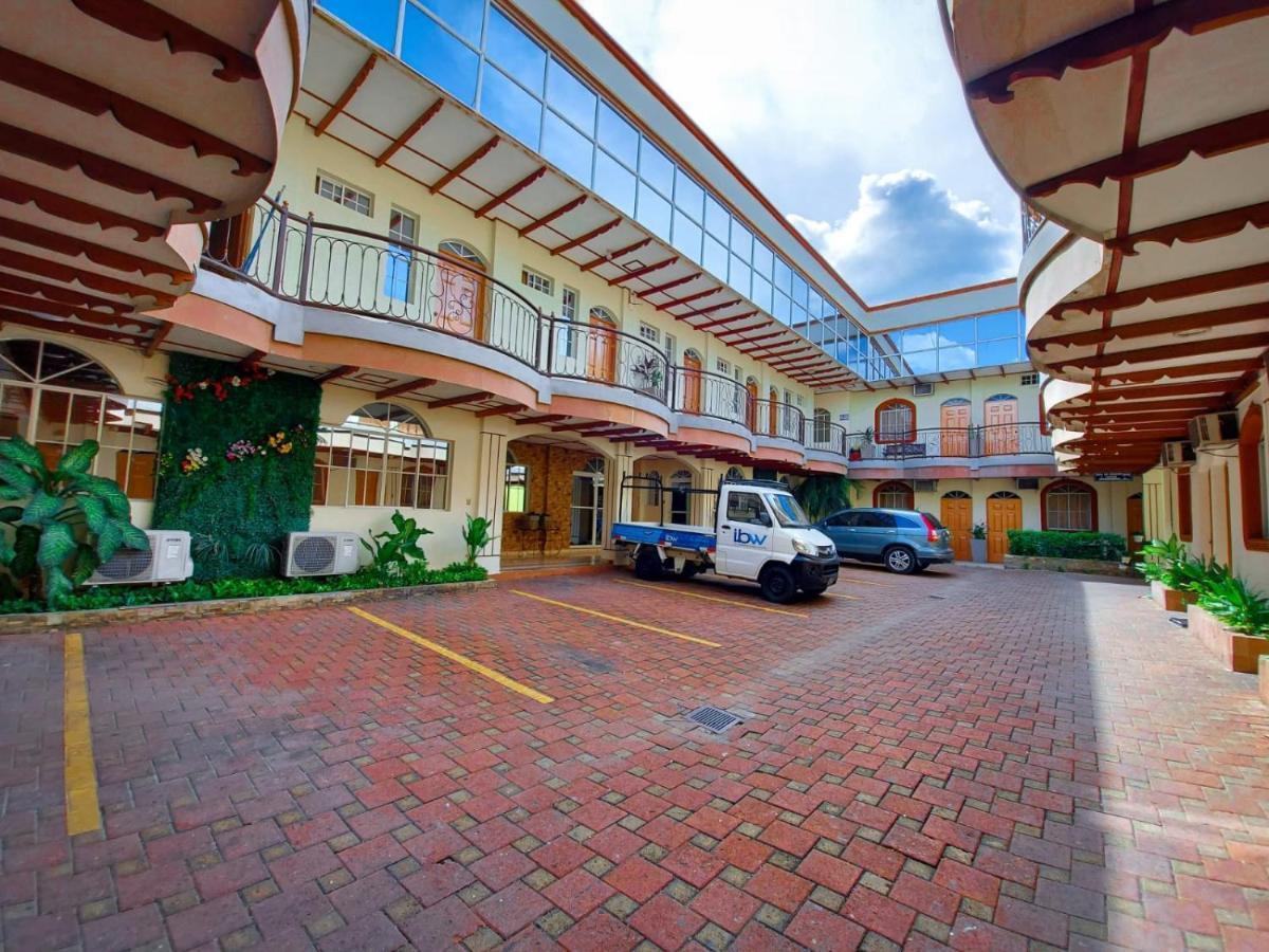 Hotel Continental Plaza 圣米格尔 外观 照片